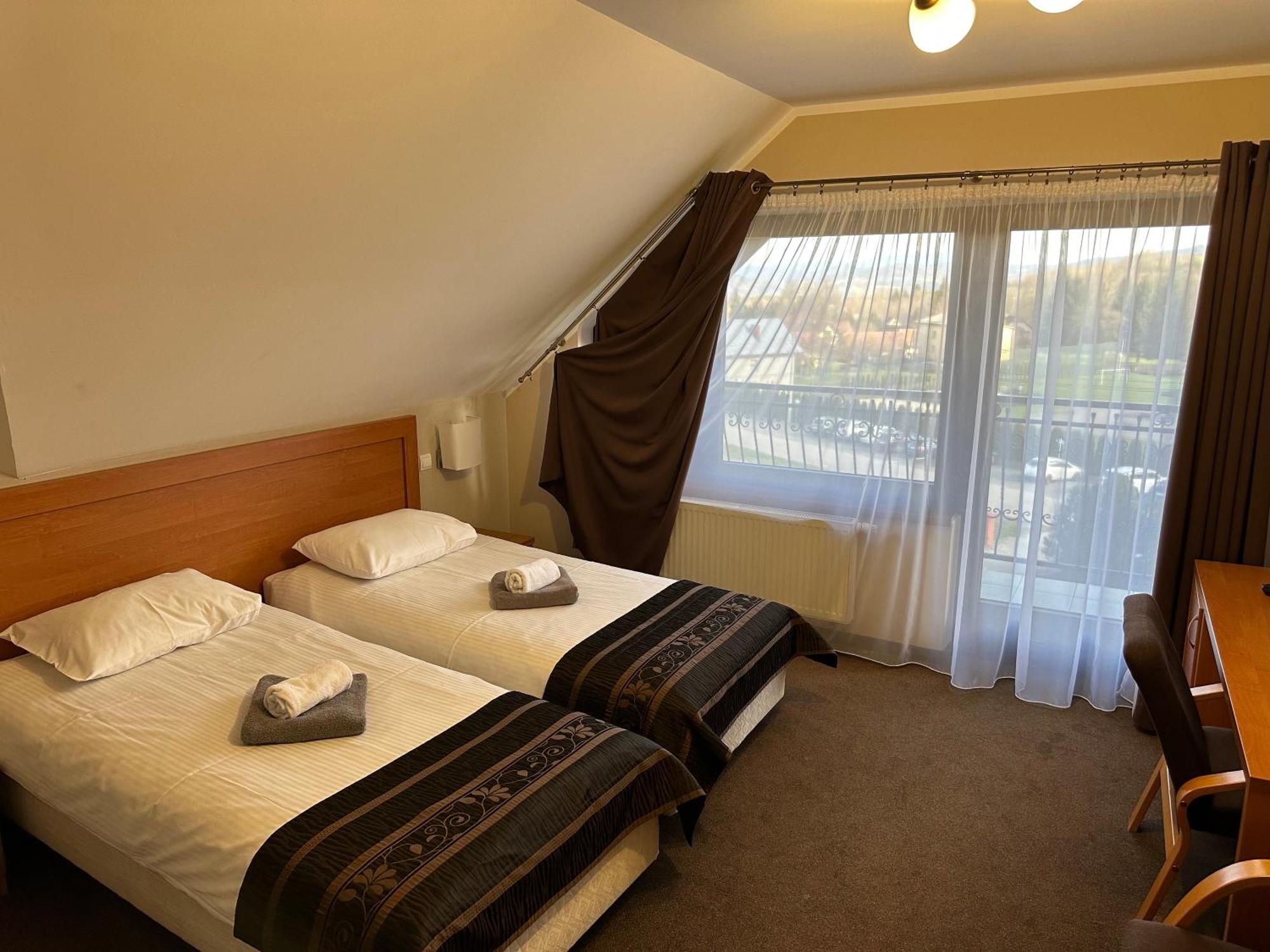 Hotel Zimnik Luksus Natury Spa & Wellness Ostre エクステリア 写真