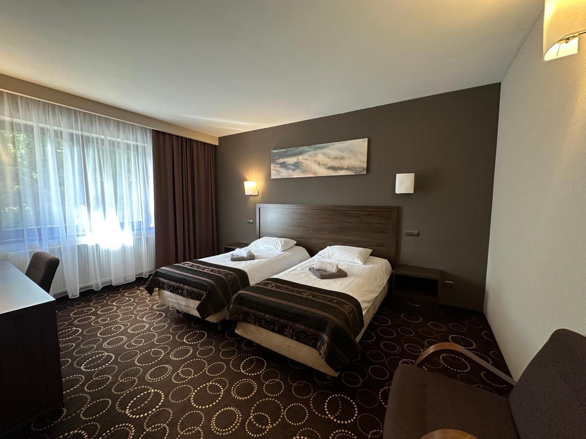 Hotel Zimnik Luksus Natury Spa & Wellness Ostre エクステリア 写真