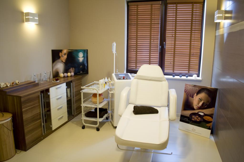 Hotel Zimnik Luksus Natury Spa & Wellness Ostre エクステリア 写真